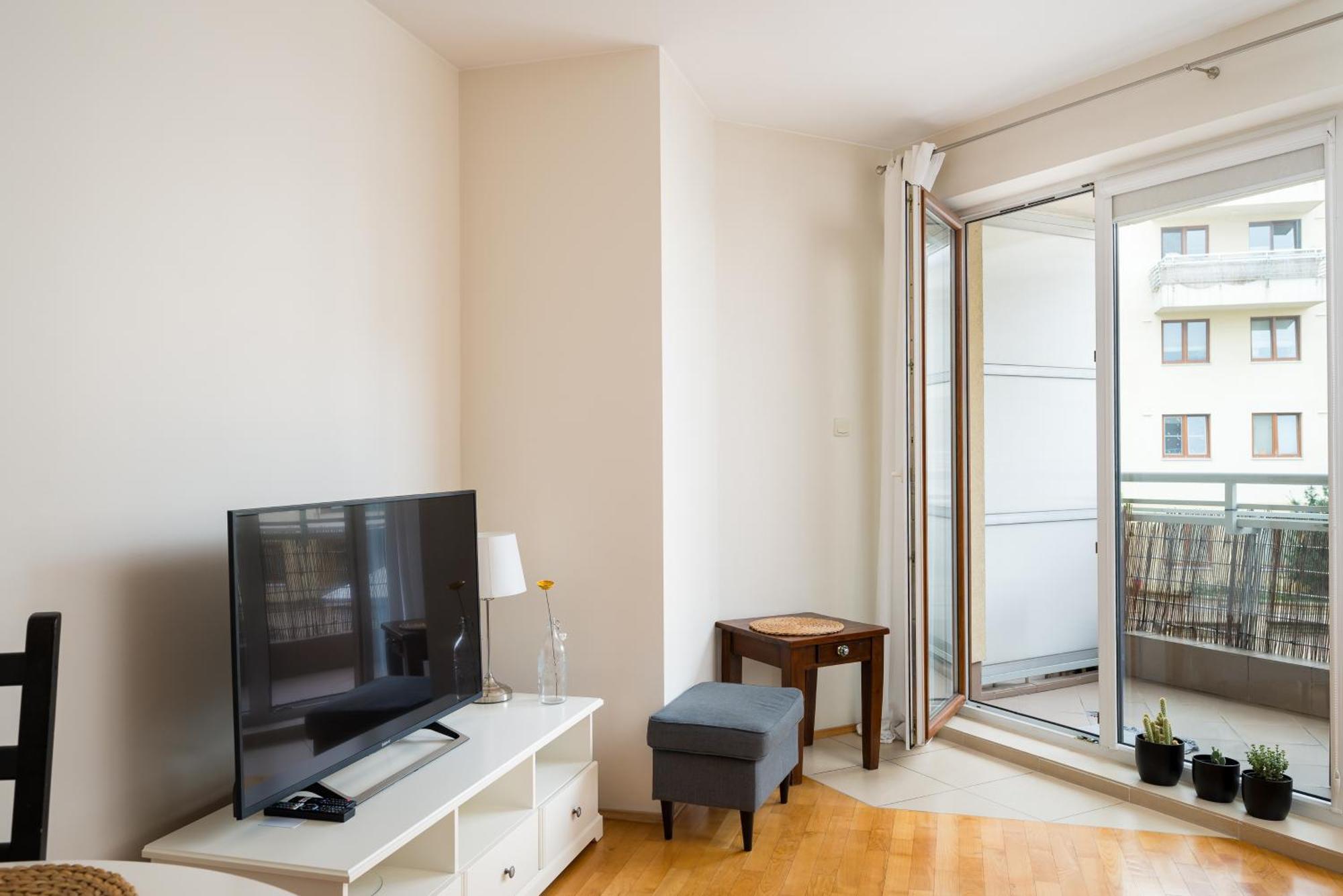Metro Ksiecia Janusza Cosy Apartment Varsavia Esterno foto