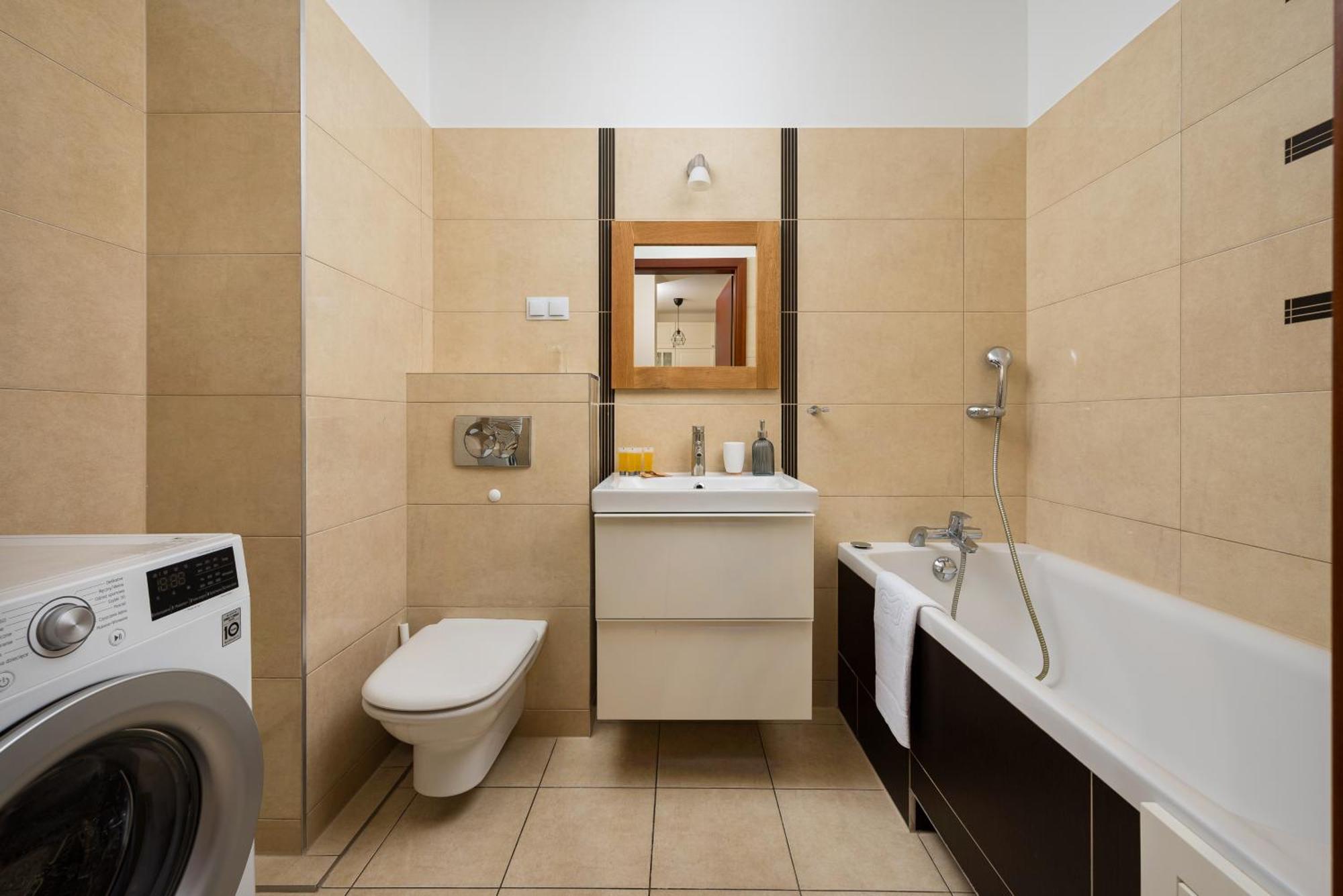 Metro Ksiecia Janusza Cosy Apartment Varsavia Esterno foto