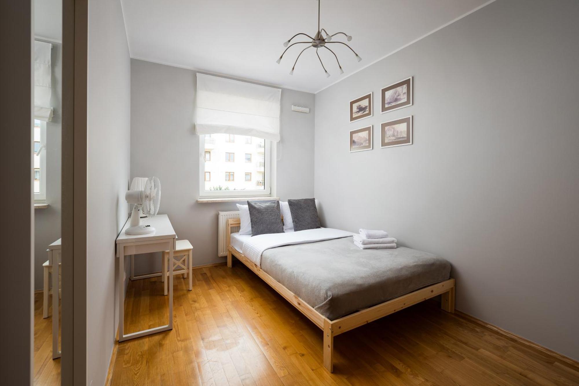 Metro Ksiecia Janusza Cosy Apartment Varsavia Esterno foto