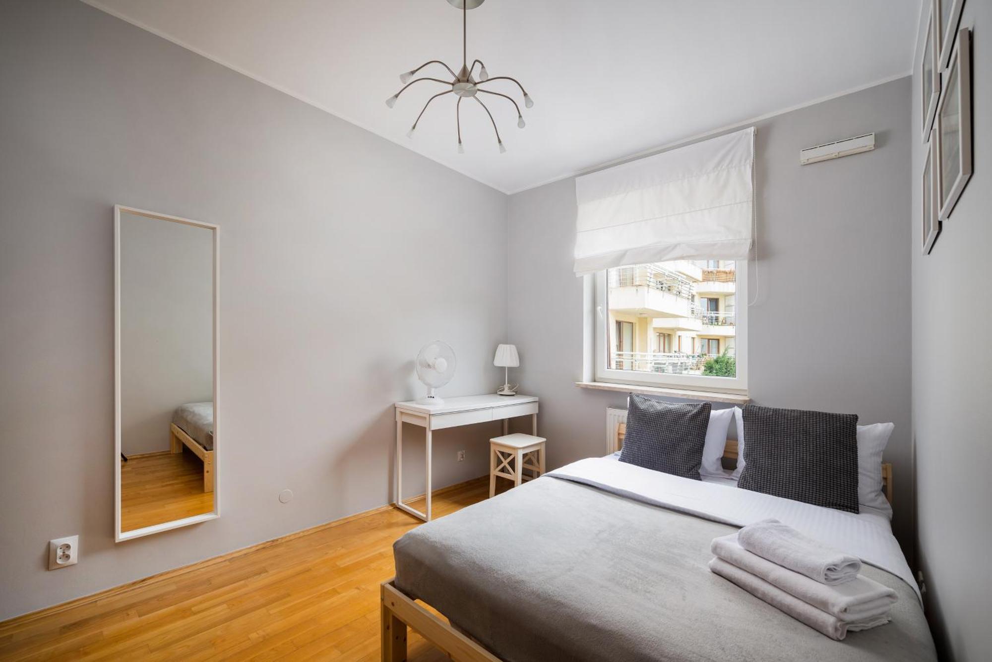 Metro Ksiecia Janusza Cosy Apartment Varsavia Esterno foto